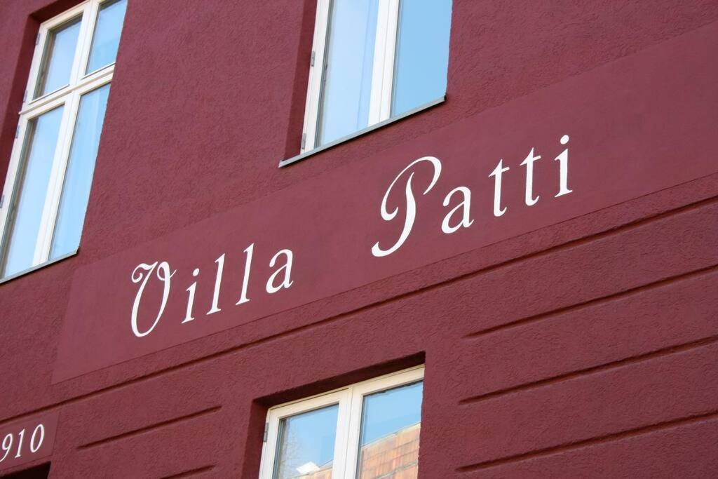 Sunny Apartment At Rostock - Pink Exterior photo